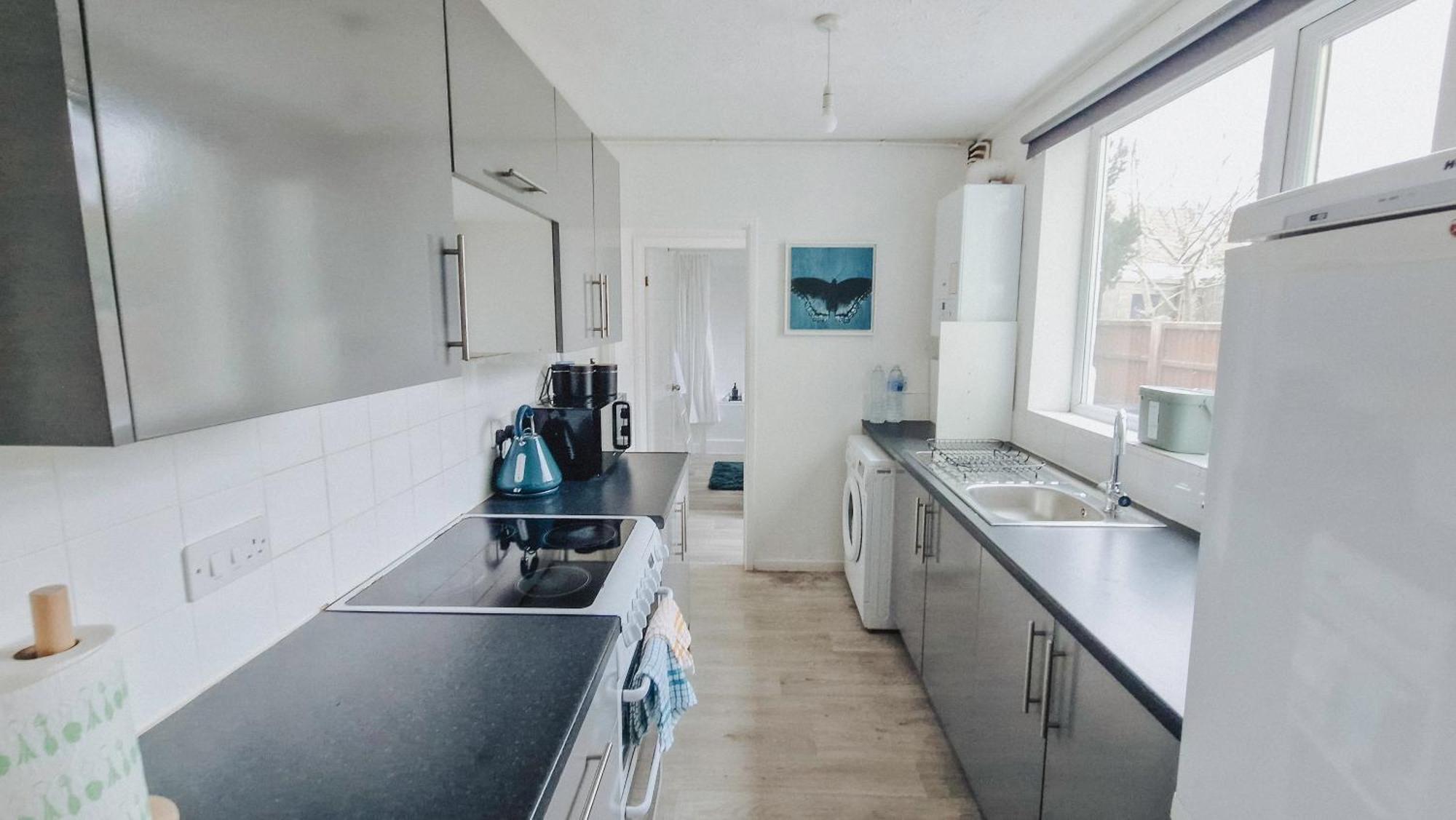 Chic 2 Bedroom Apartment Bristol