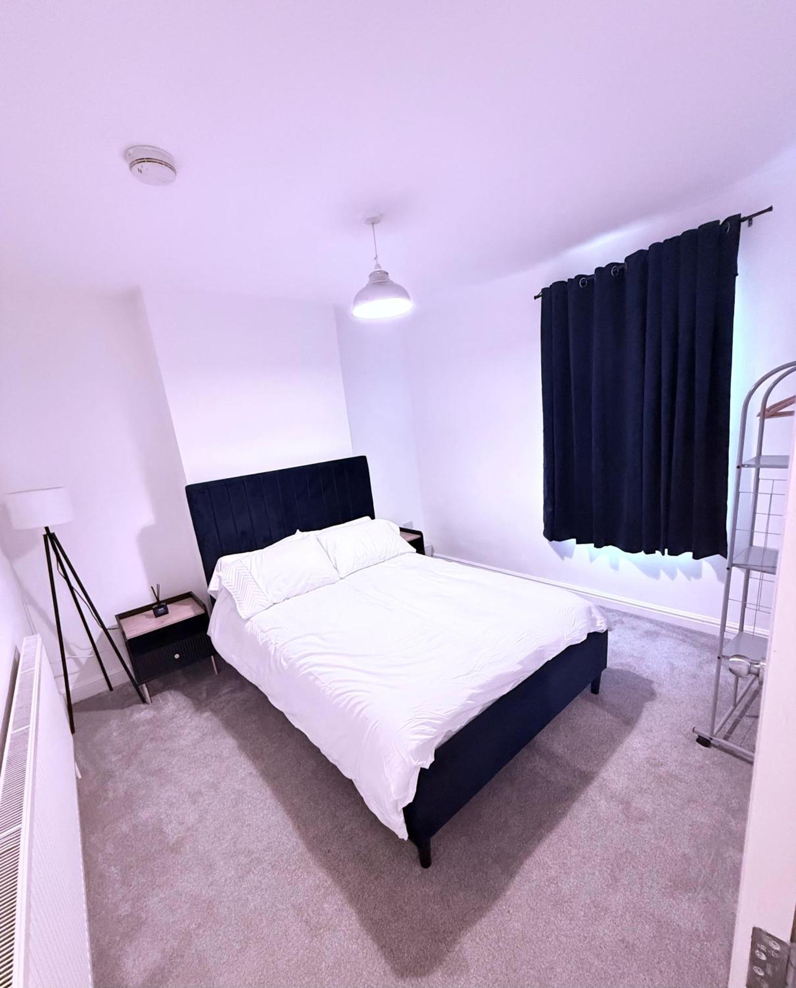 Chic 2 Bedroom