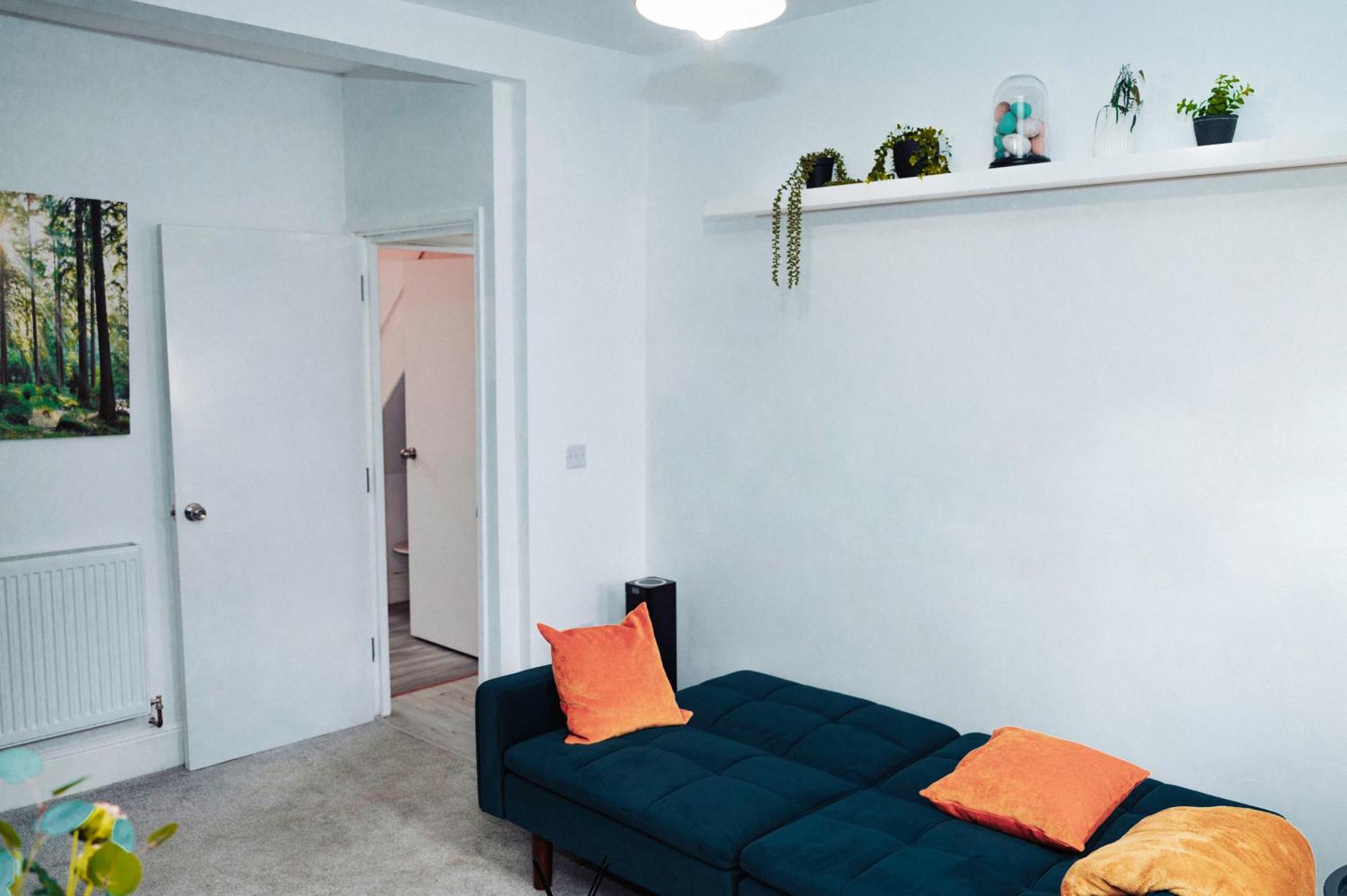 Chic 2 Bedroom Apartment